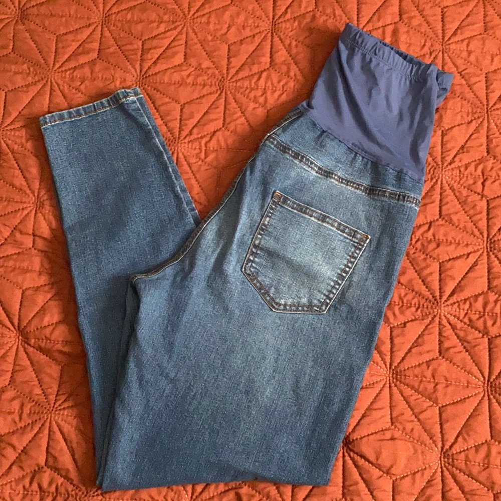 Maternity jegging size Medium 8/10